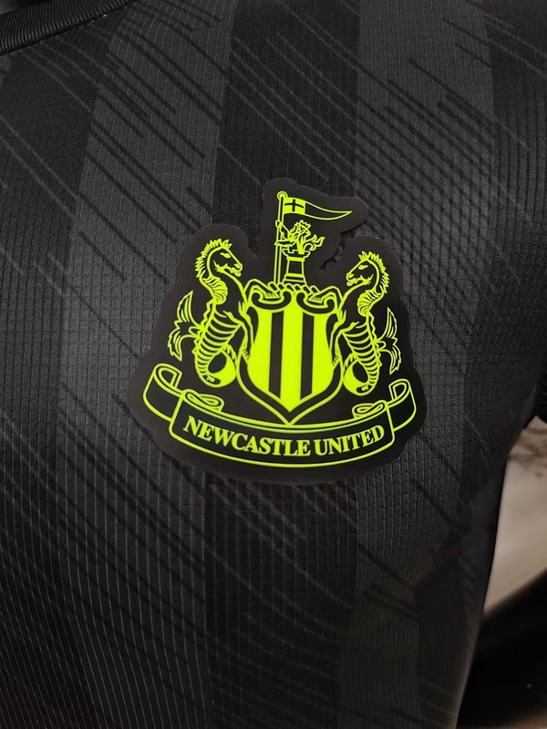2324 Newcastle Training Wear Black